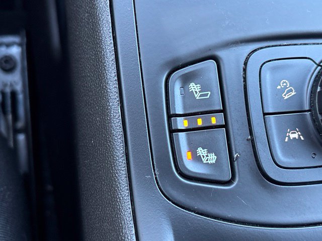 Used 2023 GMC Terrain SLE w/ Driver Convenience Package AWD/4WD image 12