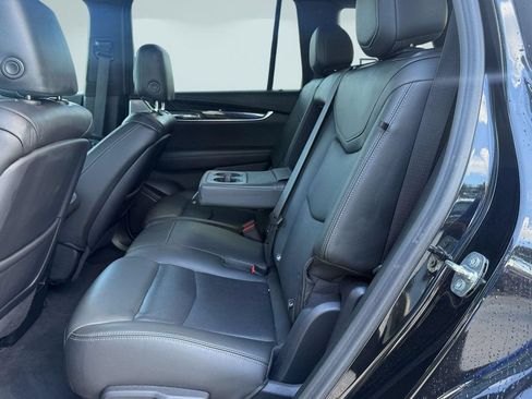 Used 2023 Cadillac XT6 Premium Luxury FWD image 13