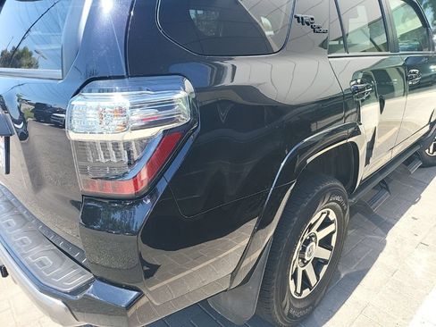 Used 2022 Toyota 4Runner TRD Off-Road AWD/4WD image 4
