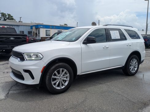 Used 2024 Dodge Durango SXT AWD/4WD image 7