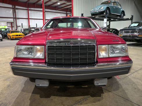 Used 1990 Lincoln Mark VII LSC RWD image 13