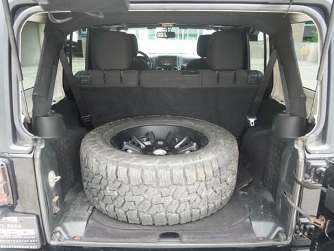Used 2016 Jeep Wrangler Unlimited Sport w/ Quick Order Package 24S AWD/4WD image 40
