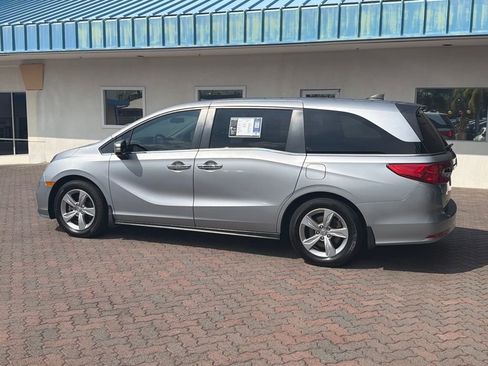 Used 2020 Honda Odyssey EX image 3