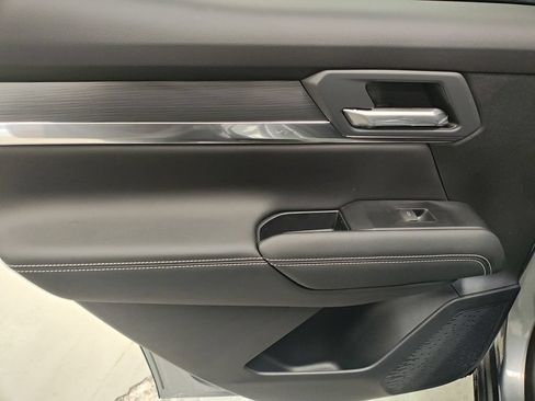 New 2027 GMC Terrain Elevation w/ Elevation Premium Package AWD/4WD image 26
