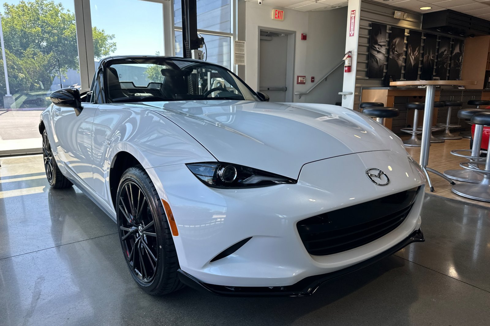 New 2026 MAZDA MX-5 Miata Club w/ Weather Package RWD image 2