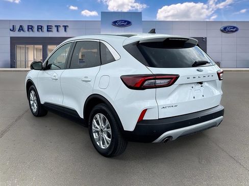 Certified 2024 Ford Escape Active w/ Tech Pack #1 FWD image 3