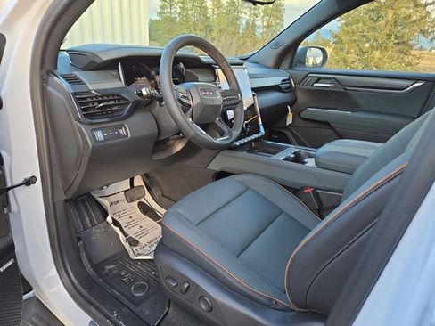 New 2026 GMC Acadia AT4 w/ Luxury Package image 11