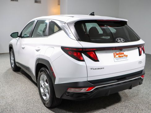 Used 2022 Hyundai Tucson SE w/ Cargo Package FWD image 9