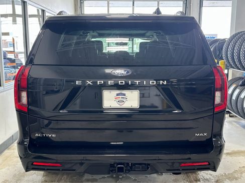 Used 2025 Ford Expedition Max Active image 6
