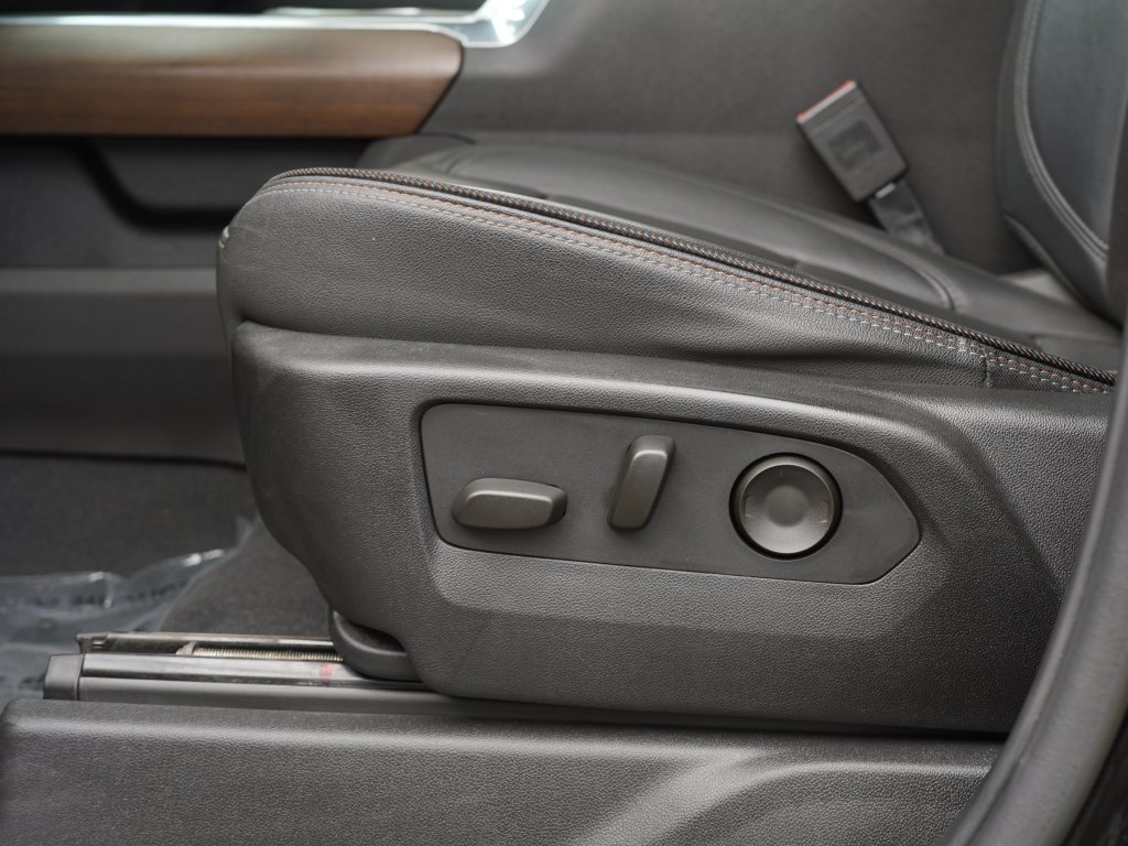 Used 2024 Chevrolet Silverado 3500 High Country w/ High Country Premium Package AWD/4WD image 16