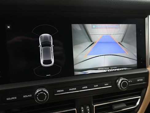 Used 2020 Porsche Macan AWD/4WD image 19