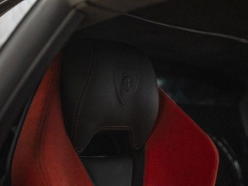 Used 2015 Lamborghini Huracan LP 610-4 image 20