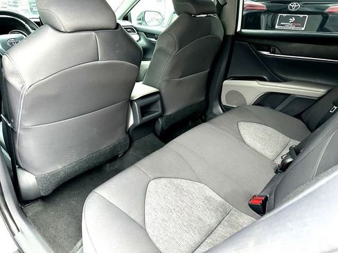 Used 2021 Toyota Camry LE FWD image 18