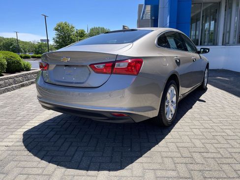 Used 2024 Chevrolet Malibu LT FWD image 5