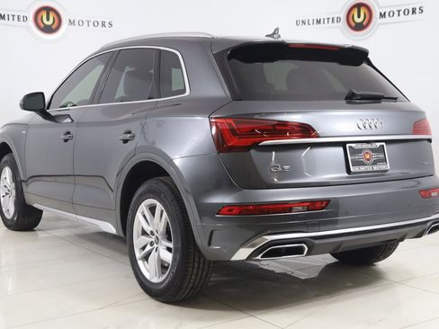 Used 2024 Audi Q5 2.0T Premium w/ Convenience Package image 4