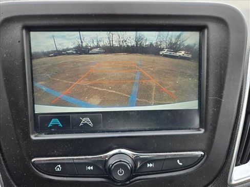 Used 2018 Chevrolet Malibu LT image 13