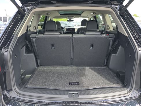 New 2026 Volkswagen Atlas SEL Premium R-Line AWD/4WD image 17