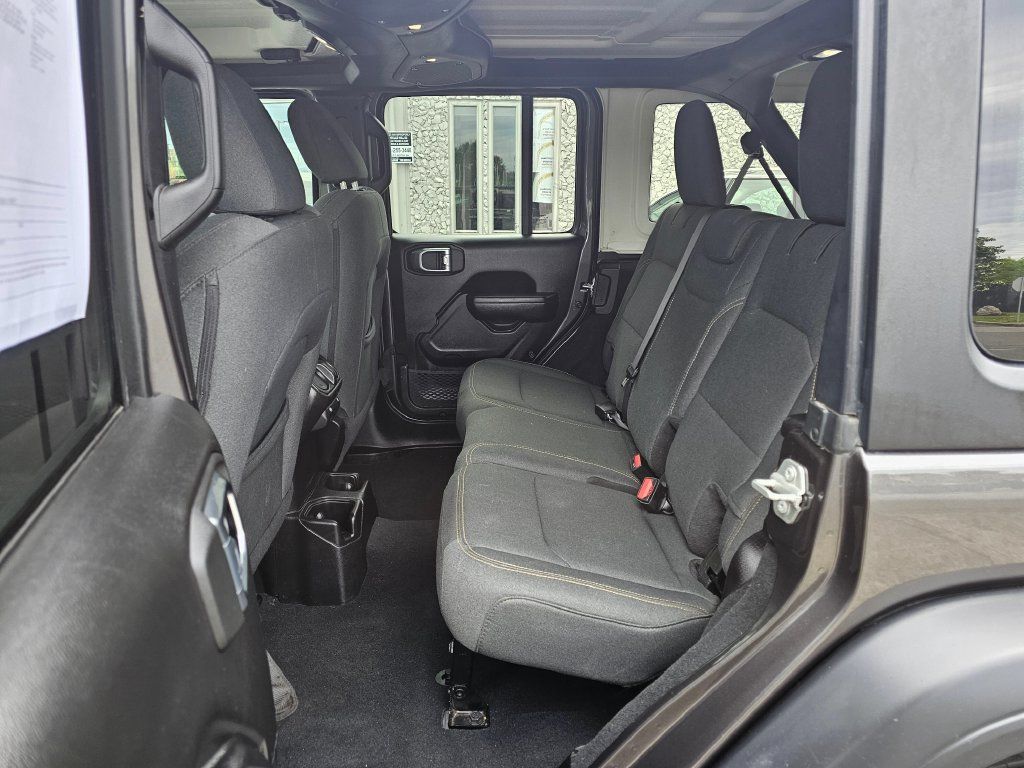 Used 2024 Jeep Wrangler Unlimited Sport AWD/4WD image 13
