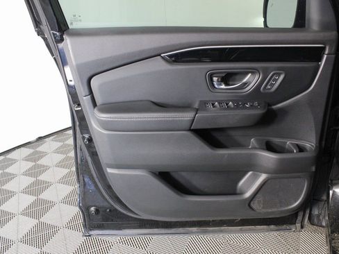 Used 2023 Honda Pilot EX-L image 12