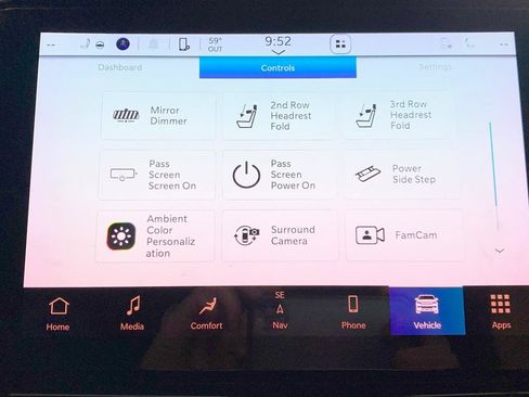 Used 2022 Jeep Grand Wagoneer Series III w/ Flexible Seating Group image 29