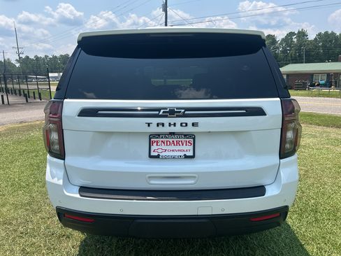 Used 2024 Chevrolet Tahoe Z71 w/ Luxury Package AWD/4WD image 11