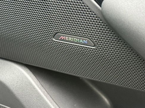 Certified 2025 Land Rover Range Rover Velar S image 16