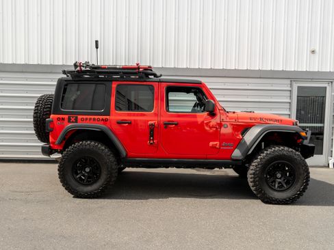 Used 2024 Jeep Wrangler Unlimited AWD/4WD image 49