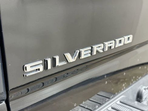 Used 2022 Chevrolet Silverado 1500 Custom image 7