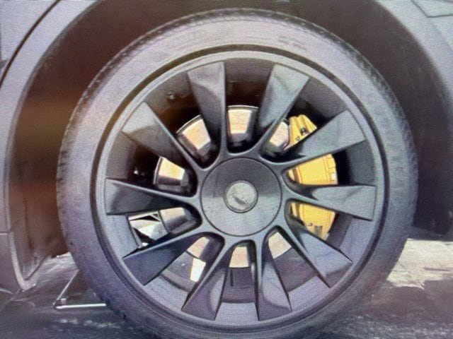 Used 2022 Tesla Model Y Long Range AWD/4WD image 10