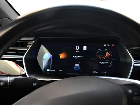 Used 2018 Tesla Model X 75D image 29