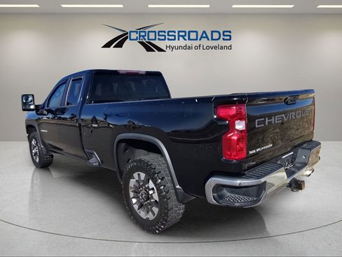 Used 2022 Chevrolet Silverado 2500 LT w/ Convenience Package image 3