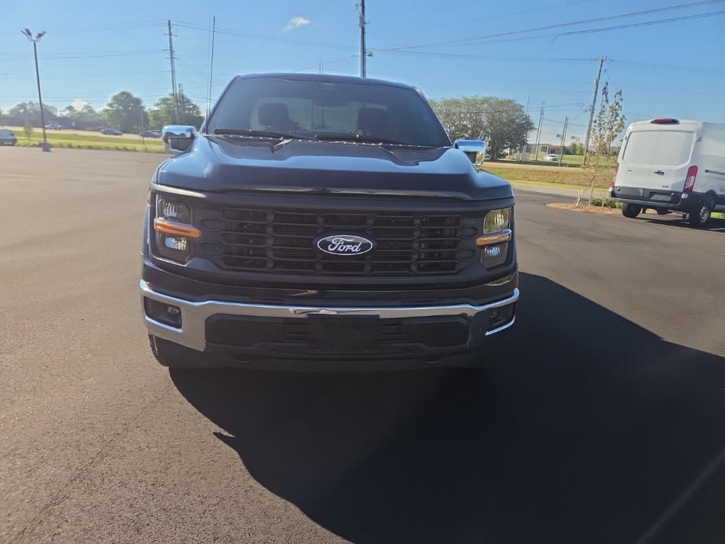 Used 2025 Ford F150 XL w/ Equipment Group 103A High AWD/4WD image 3