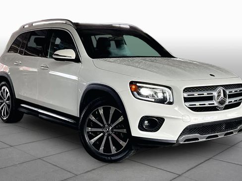 Used 2022 Mercedes-Benz GLB 250 image 2