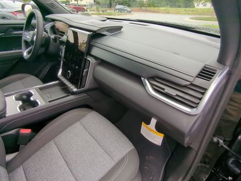 New 2026 GMC Acadia Elevation image 41