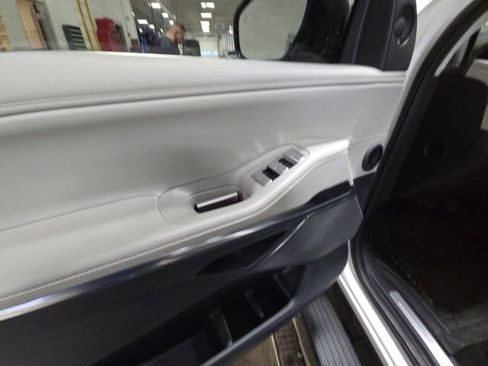 Used 2025 Lincoln Navigator Reserve image 15