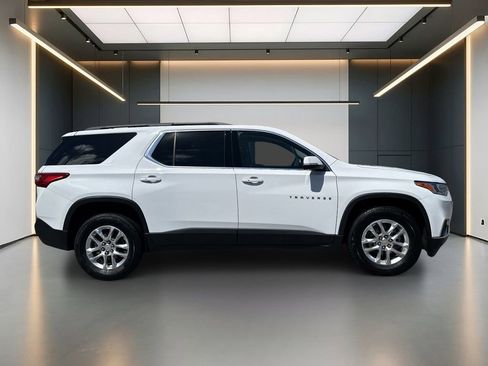 Used 2021 Chevrolet Traverse LT FWD image 6
