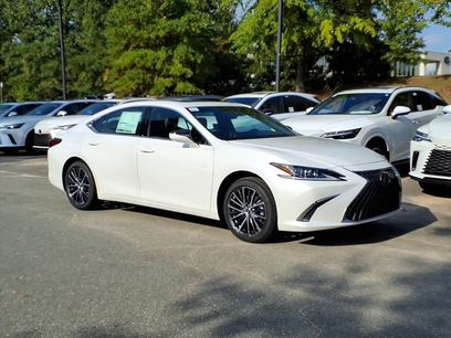 New 2025 Lexus ES 300h w/ Premium Package