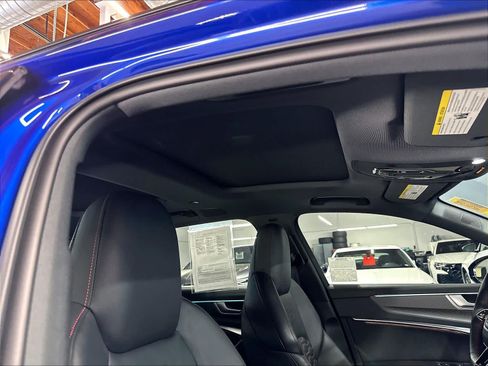 Used 2022 Audi RS 6 AWD/4WD image 23