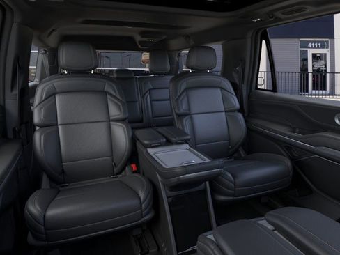 New 2025 Lincoln Navigator L Reserve w/ Jet Appearance Package image 11