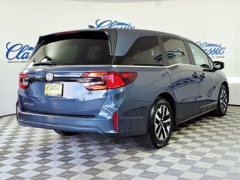 Used 2025 Honda Odyssey EX-L image 6