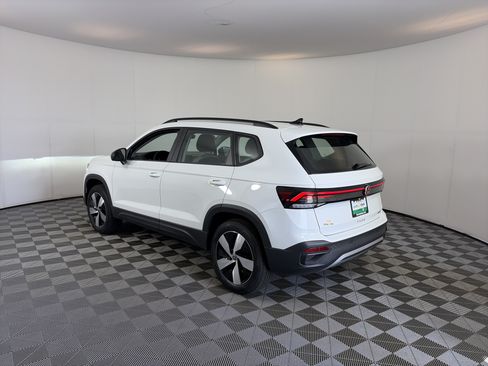 Used 2026 Volkswagen Taos S AWD/4WD image 8