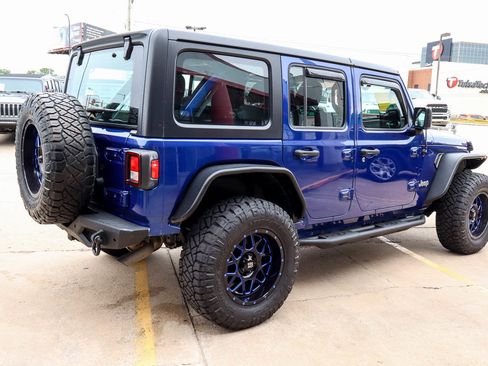 Used 2019 Jeep Wrangler Unlimited Sport AWD/4WD image 13