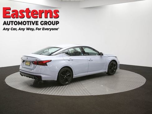 Used 2023 Nissan Altima 2.5 SR w/ SR Premium Package image 41