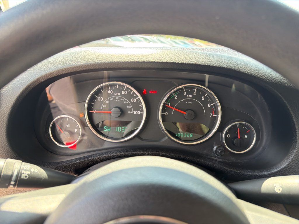Used 2012 Jeep Wrangler Sport AWD/4WD image 19