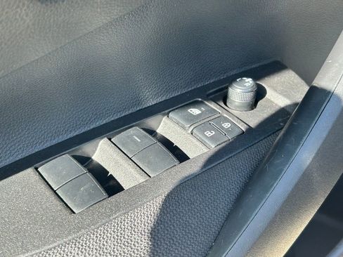 Certified 2025 Toyota Corolla LE image 22