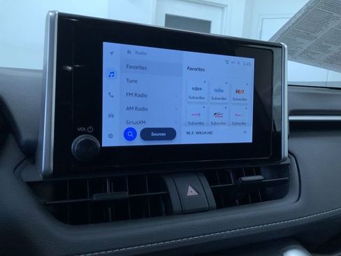 Certified 2025 Toyota RAV4 LE image 29