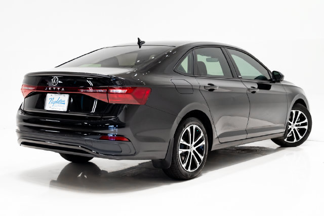 Used 2026 Volkswagen Jetta Sport FWD image 30