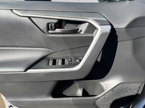 Used 2023 Toyota RAV4 LE image 24
