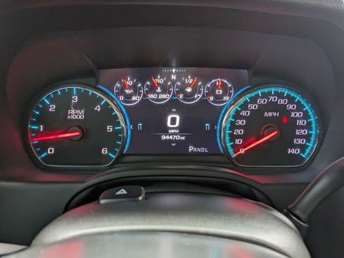 Used 2020 Chevrolet Tahoe Premier AWD/4WD image 32