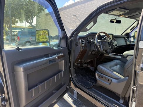 Used 2014 Ford F350 Platinum image 89